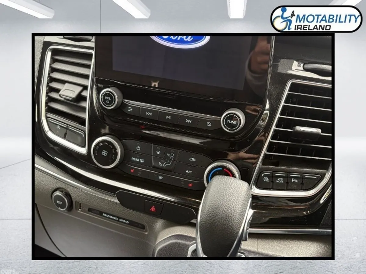 Ford Tourneo MPV, Diesel, 2020, Blue
