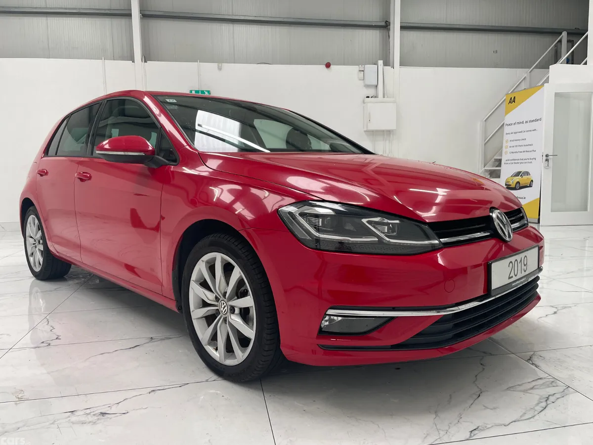 Volkswagen Golf Hatchback, Petrol, 2019, Red