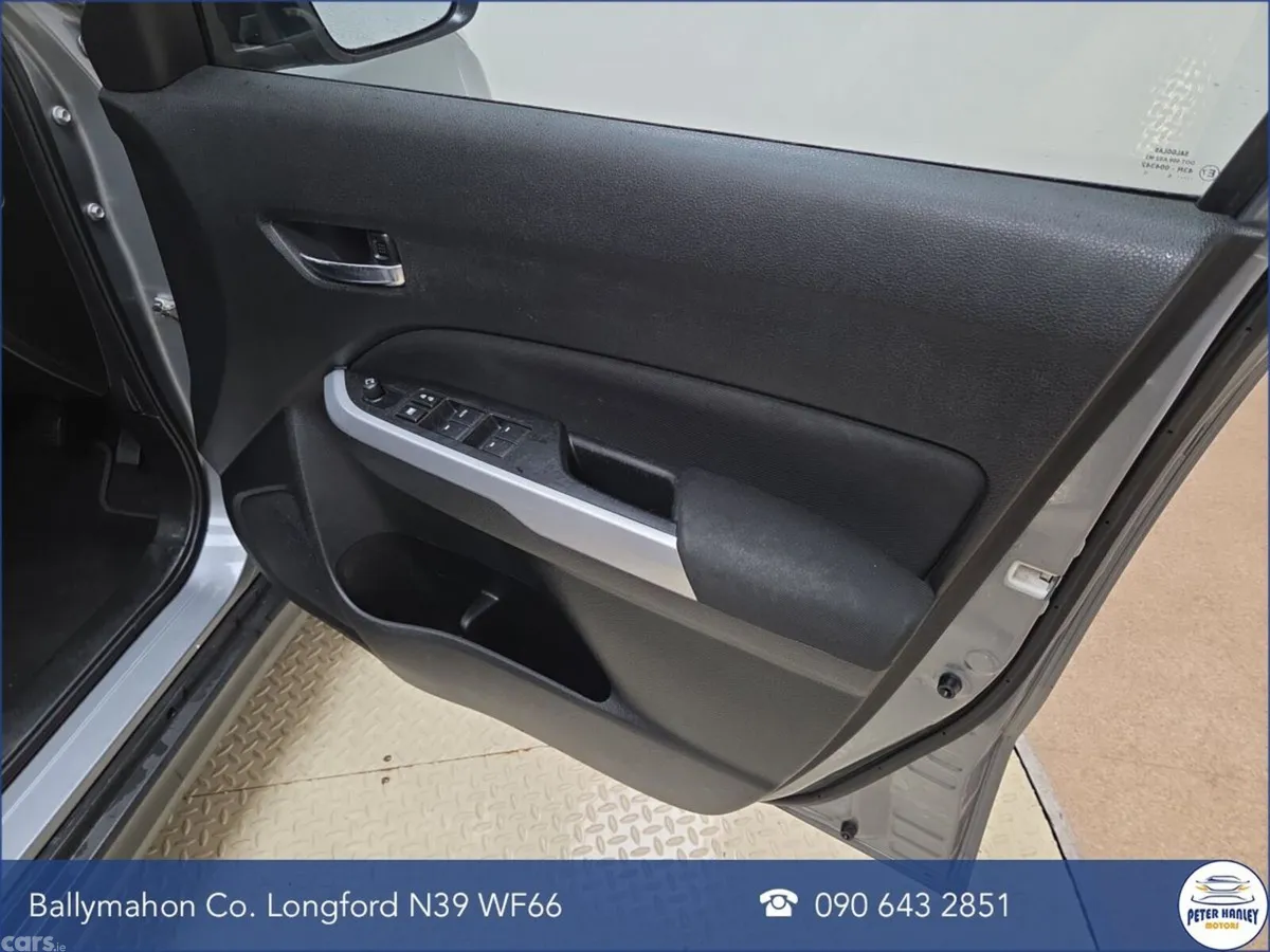 Suzuki Vitara SUV, Diesel, 2015, Grey