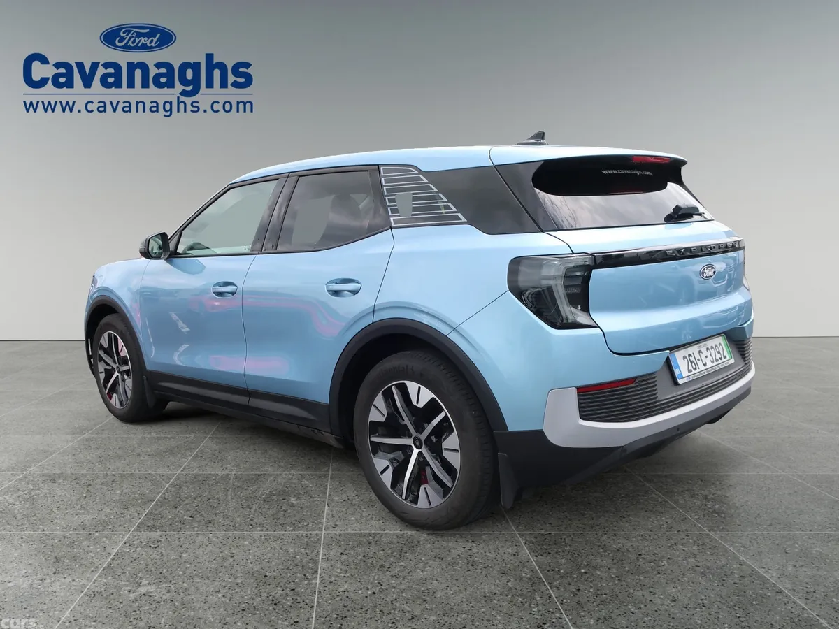 Ford Explorer MPV, Electric, 2026, Blue