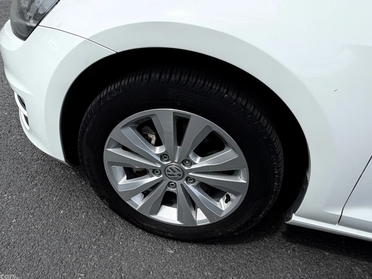 Volkswagen Golf Hatchback, Petrol, 2016, White
