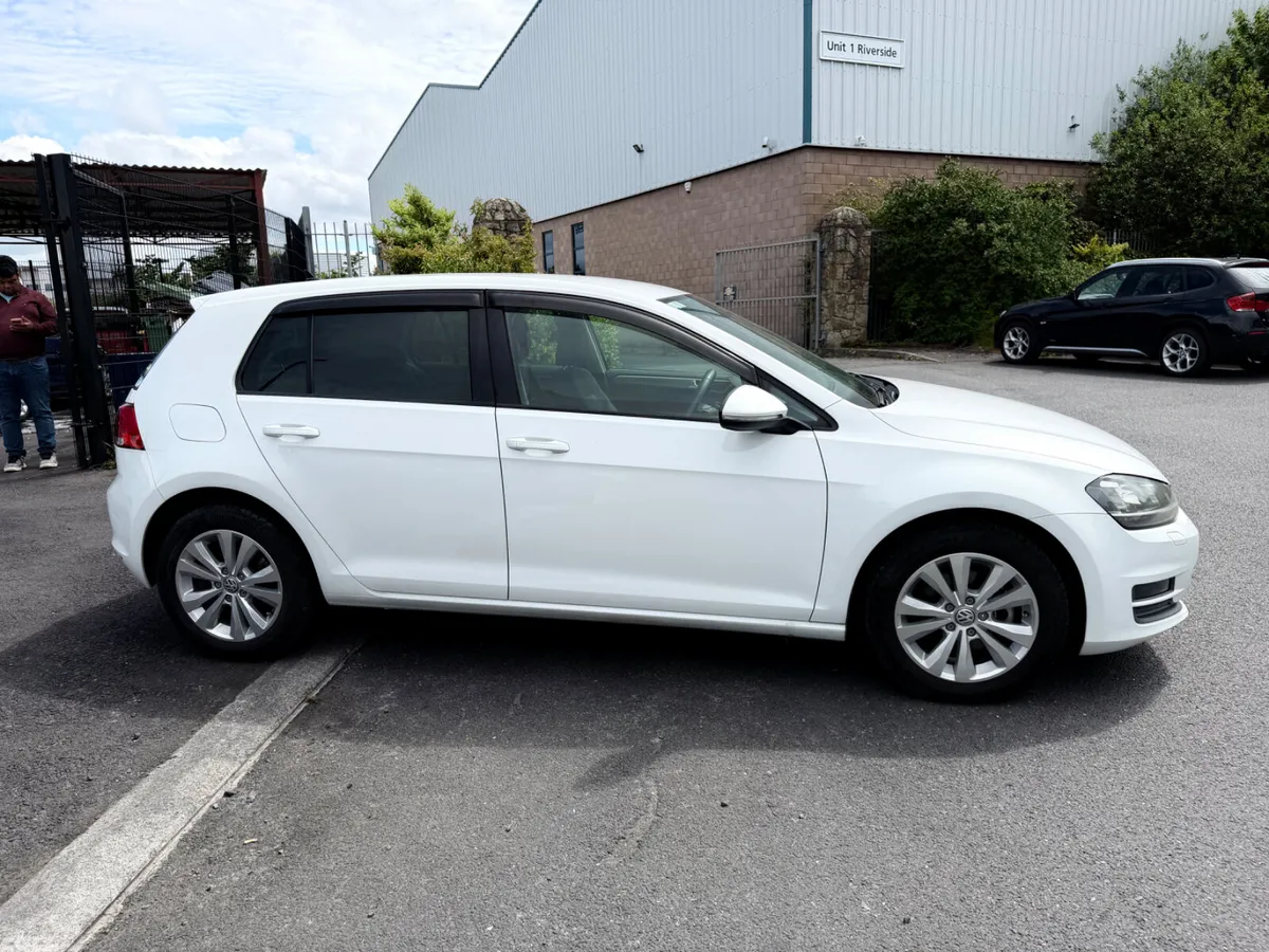 Volkswagen Golf Hatchback, Petrol, 2016, White