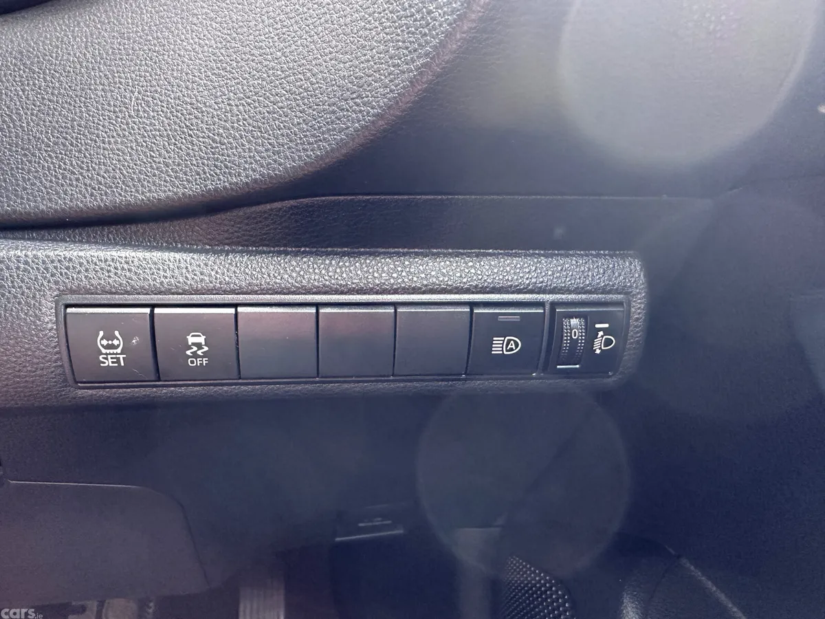 Toyota Corolla Saloon, Petrol Hybrid, 2021, White