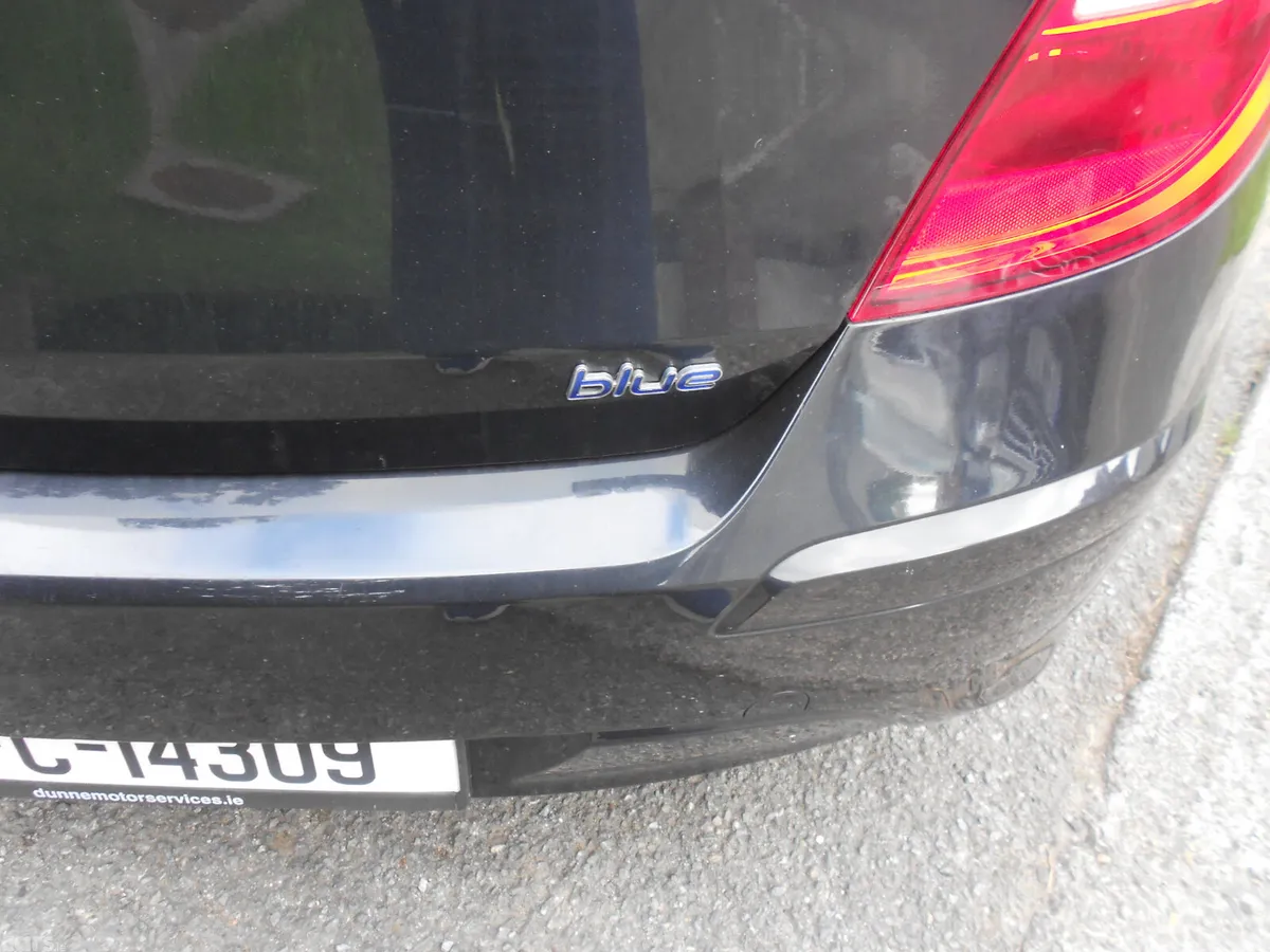 Hyundai i30 Hatchback, Diesel, 2011, Black