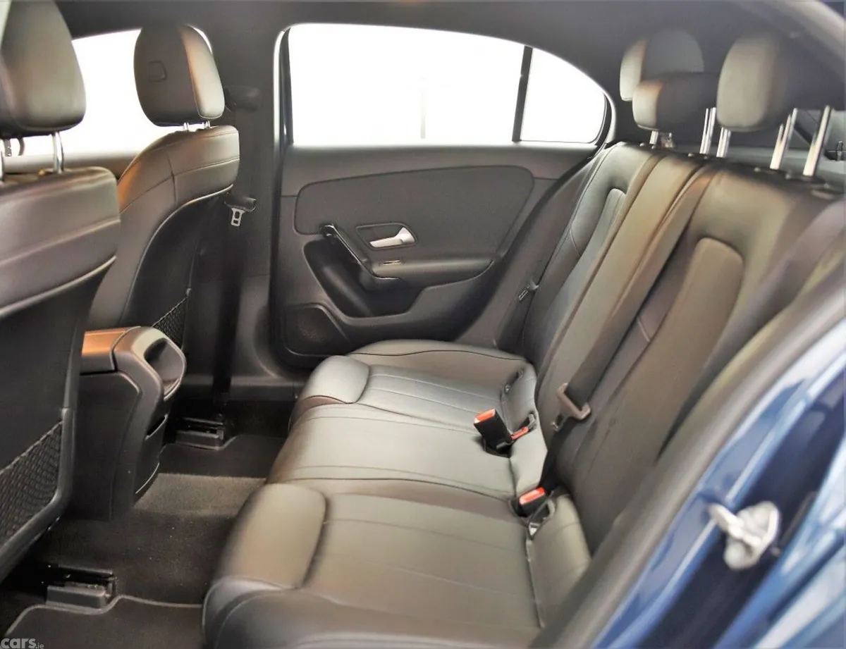 Mercedes-Benz A-Class Hatchback, Diesel, 2019, Blue