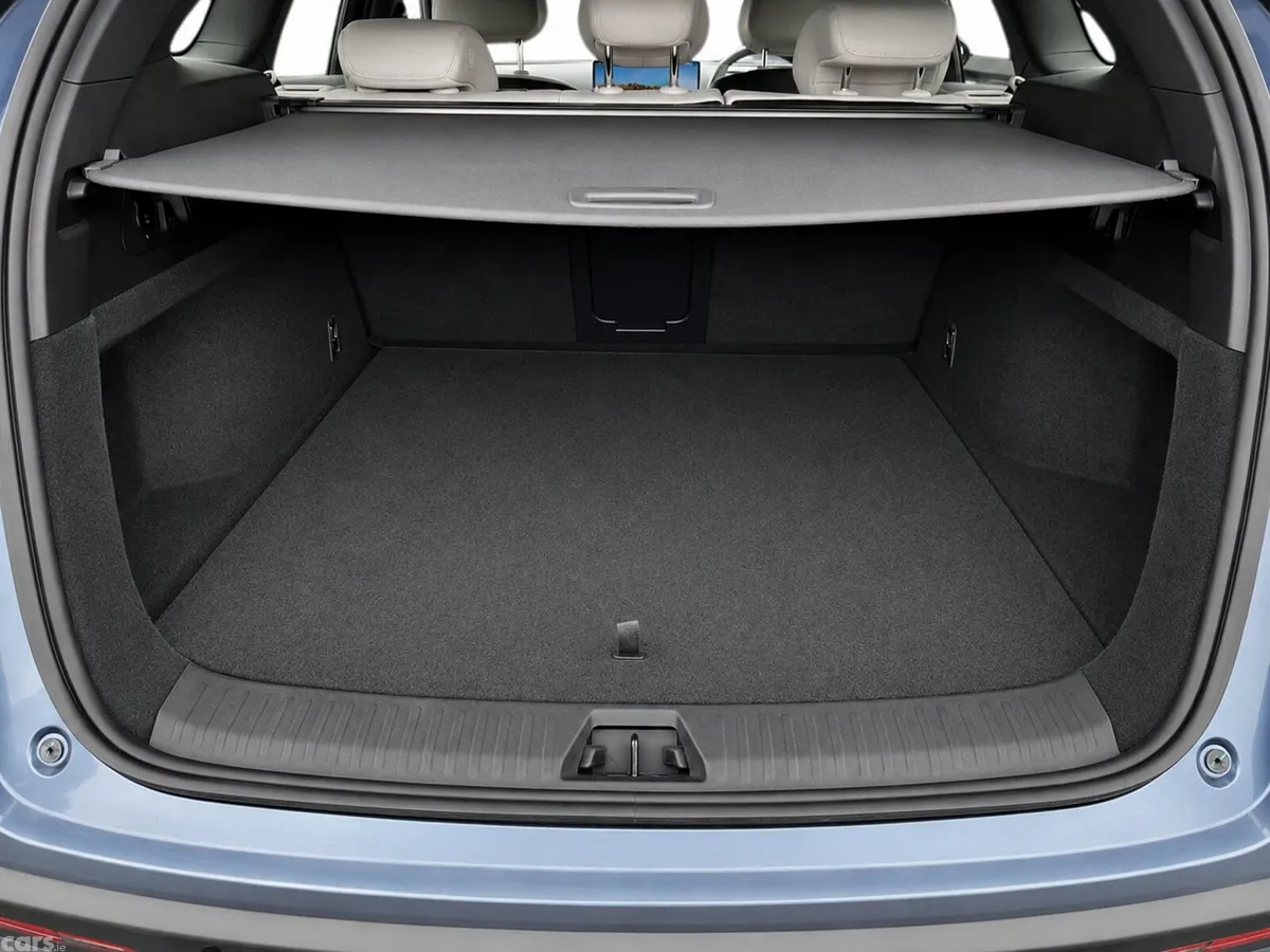 BYD Seal 6 Hatchback, Petrol Plug-in Hybrid, 2026, Grey