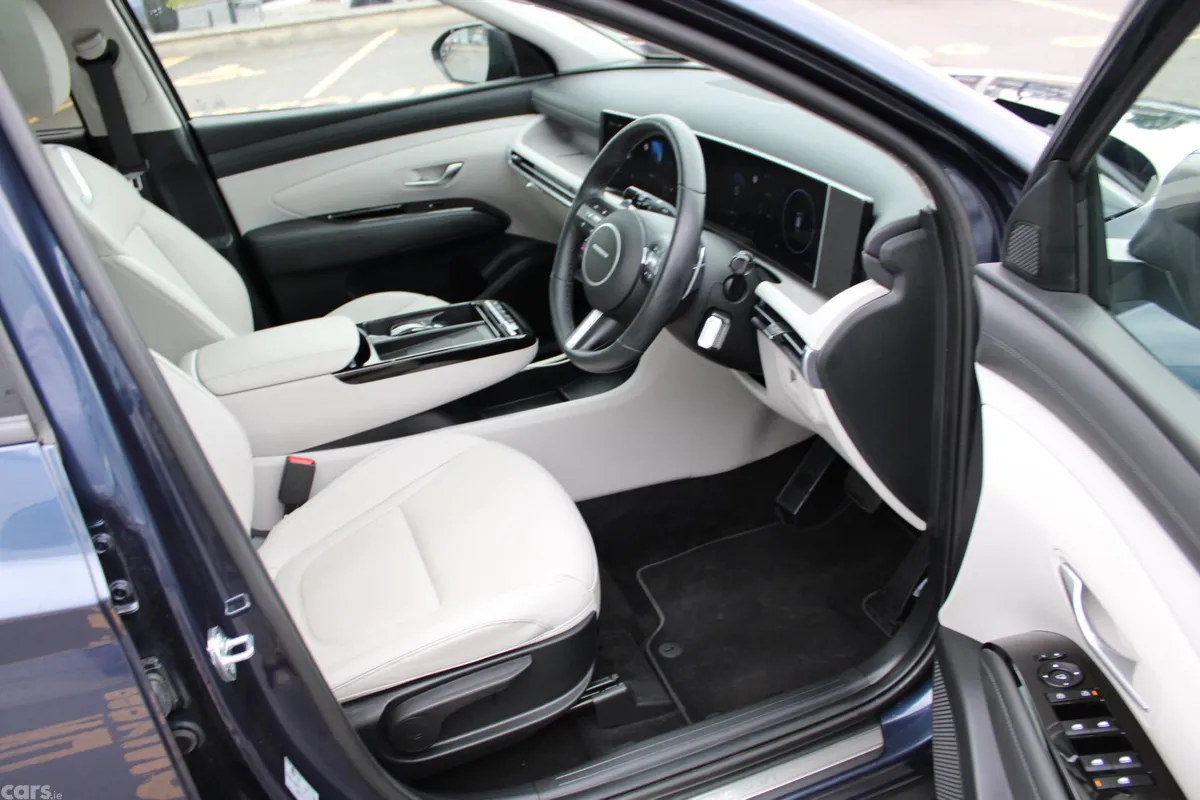 Hyundai Tucson SUV, Petrol Plug-in Hybrid, 2026, Blue