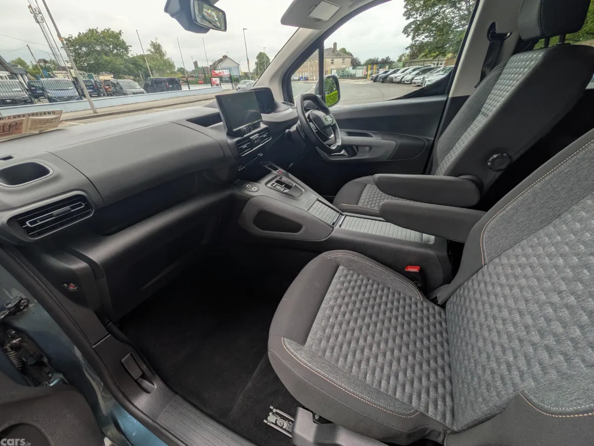 Peugeot Rifter MPV, Diesel, 2024, Blue
