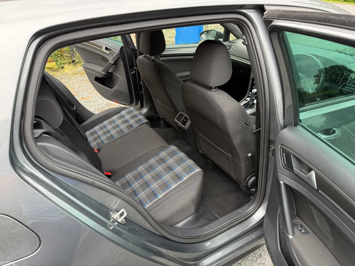 Volkswagen Golf Hatchback, Petrol Plug-in Hybrid, 2018, Grey