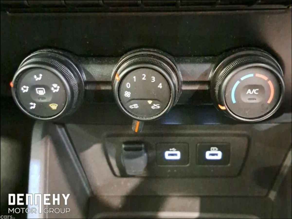 Dacia Duster SUV, Diesel, 2023, Black