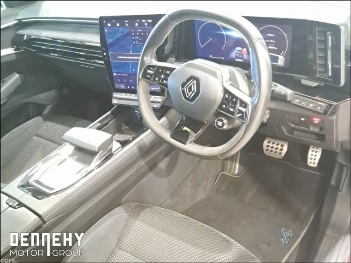 Renault Austral SUV, Petrol Hybrid, 2023, Red