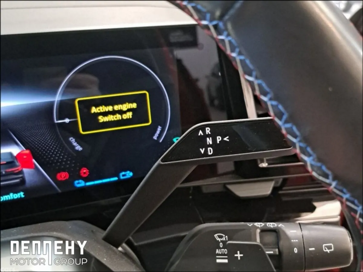 Renault Austral SUV, Petrol Hybrid, 2023, Red