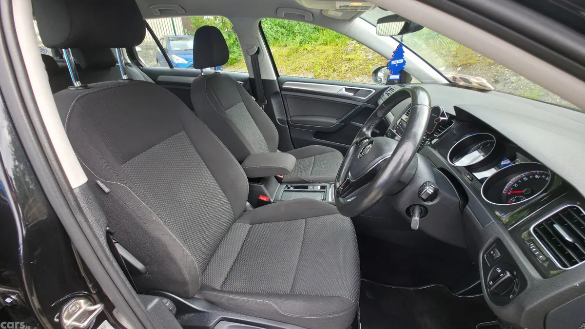 Volkswagen Golf Hatchback, Petrol, 2017, Black