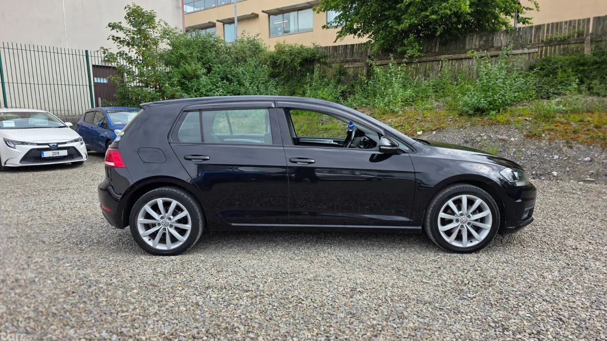 Volkswagen Golf Hatchback, Petrol, 2017, Black