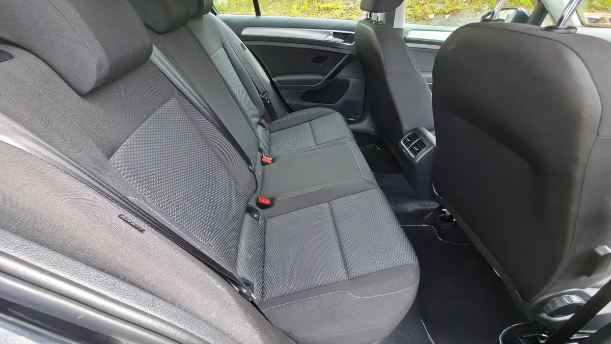 Volkswagen Golf Hatchback, Petrol, 2017, Black