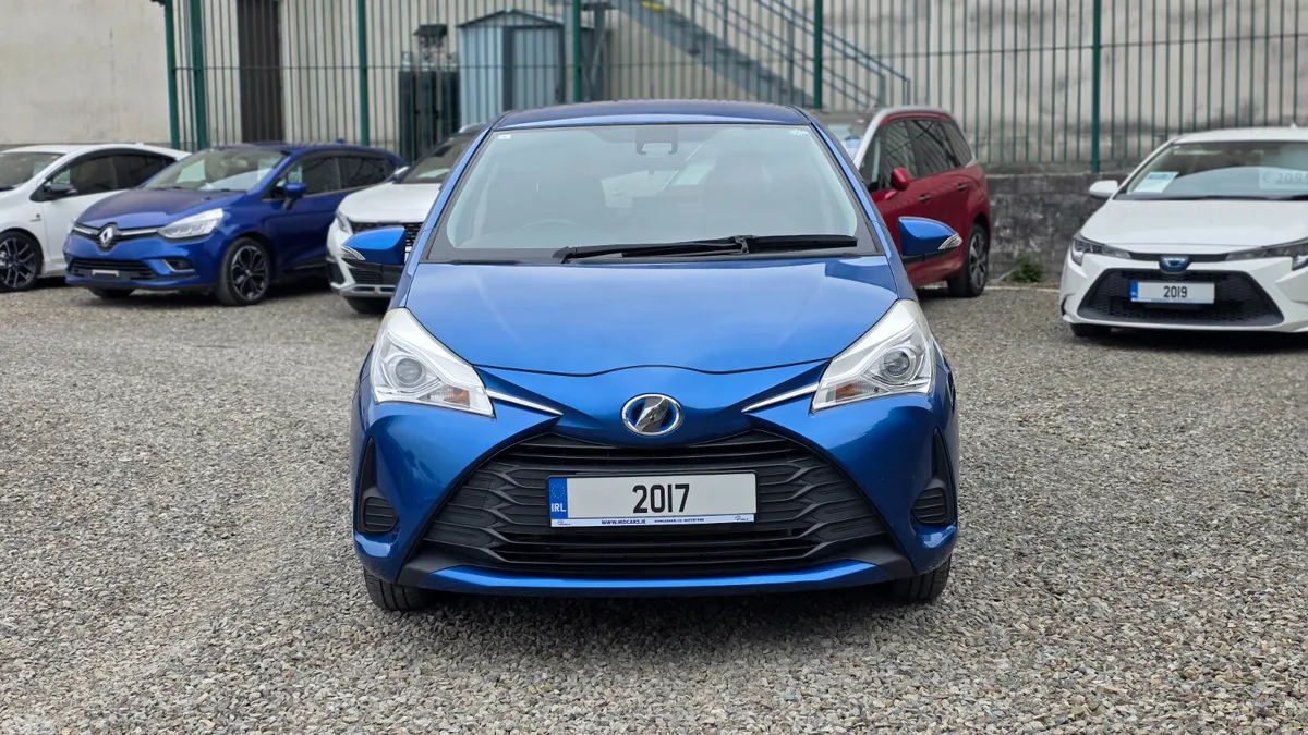 Toyota Vitz Hatchback, Petrol Hybrid, 2017, Blue