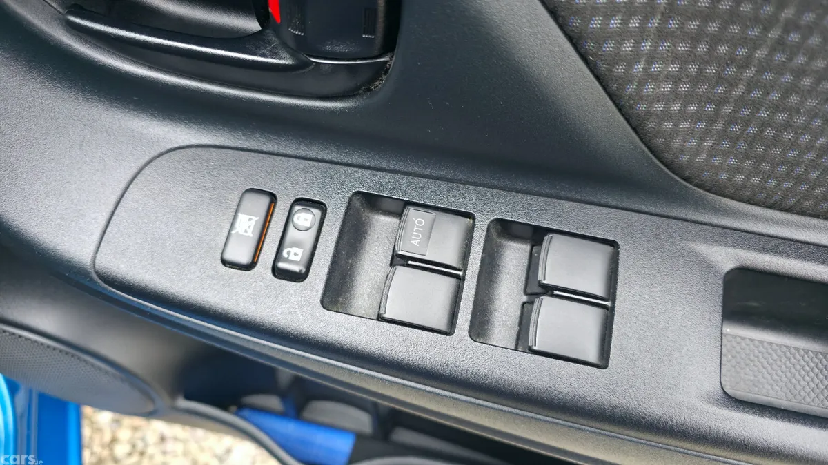 Toyota Vitz Hatchback, Petrol Hybrid, 2017, Blue