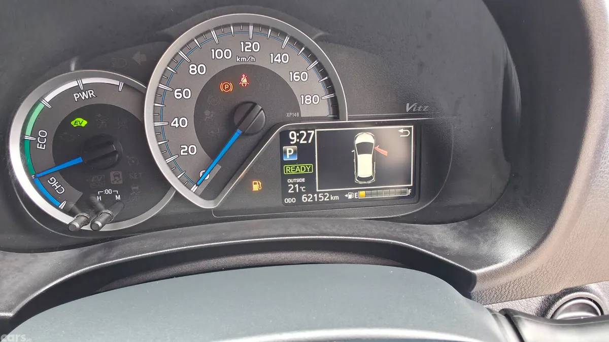 Toyota Vitz Hatchback, Petrol Hybrid, 2017, Blue