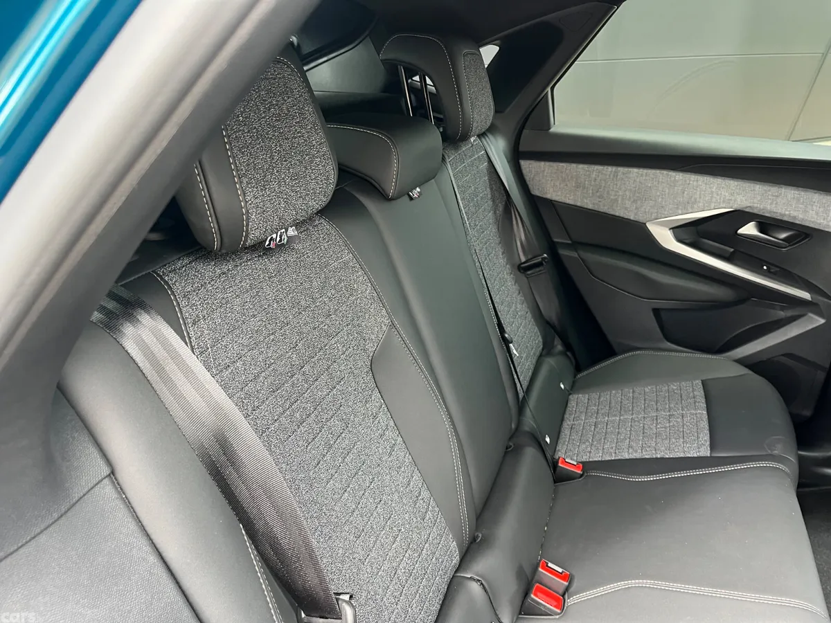 Peugeot 3008 MPV, Petrol Hybrid, 2026, Blue