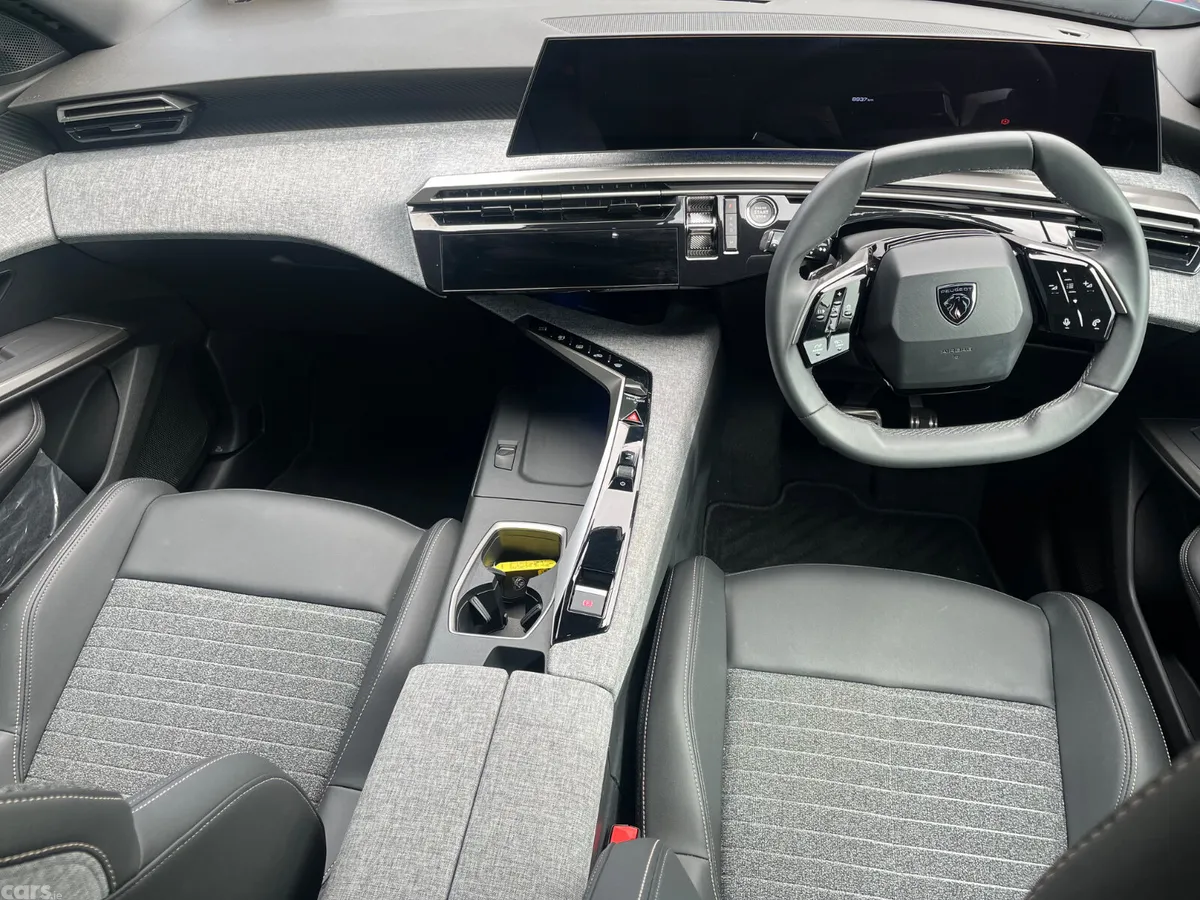 Peugeot 3008 MPV, Petrol Hybrid, 2026, Blue