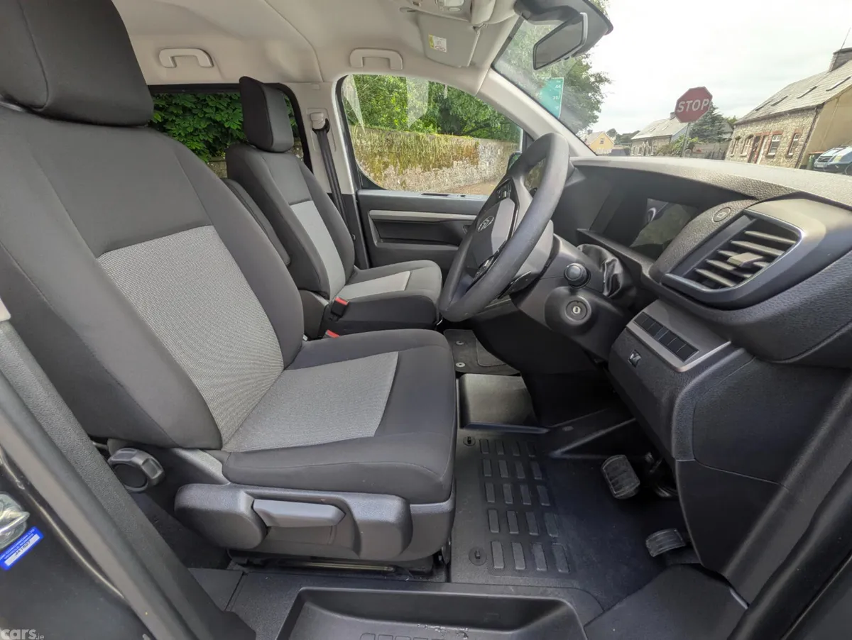 Citroen Spacetourer Van, Diesel, 2024, Grey