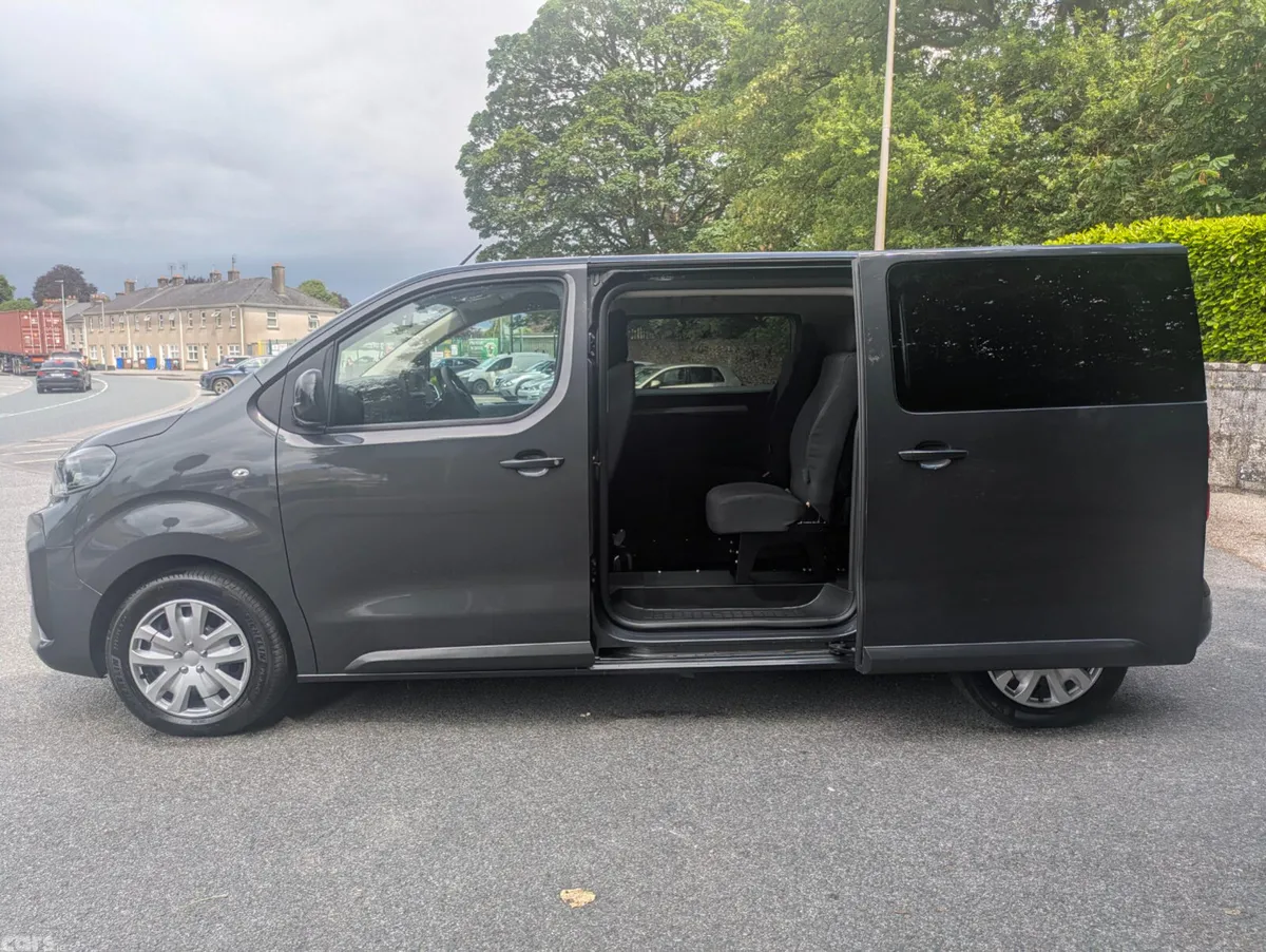 Citroen Spacetourer Van, Diesel, 2024, Grey