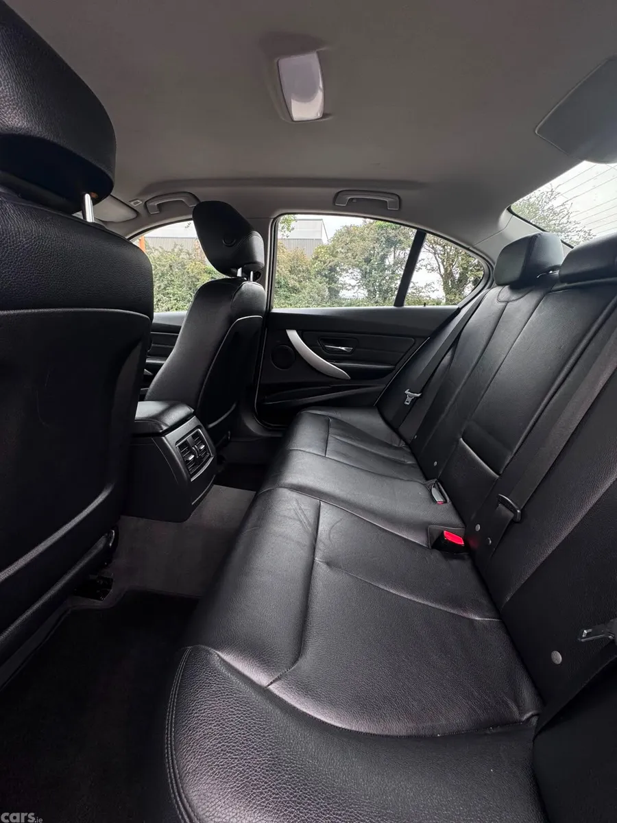 BMW 3-Series Saloon, Diesel, 2012, Silver