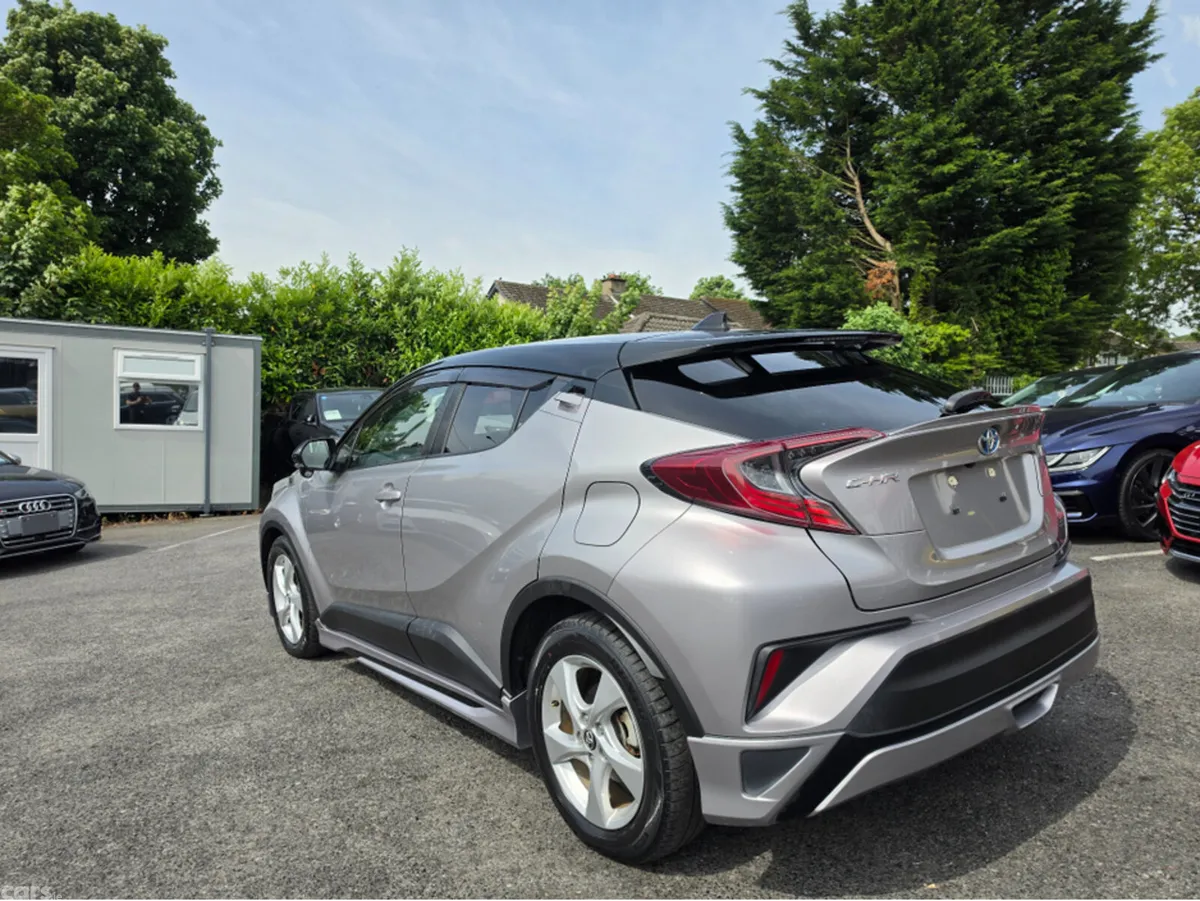 Toyota C-HR MPV, Petrol Hybrid, 2019, Silver