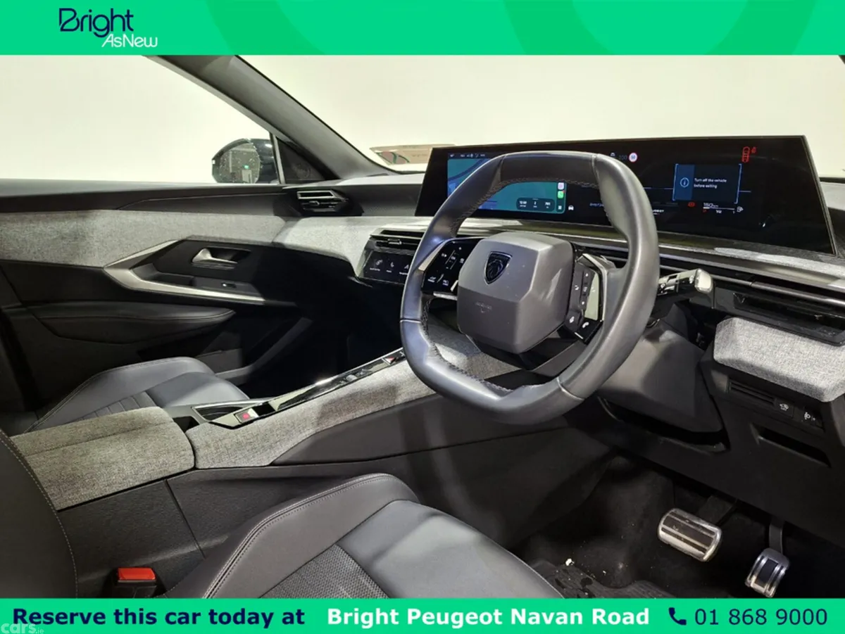 Peugeot 3008 MPV, Petrol, 2025, Black