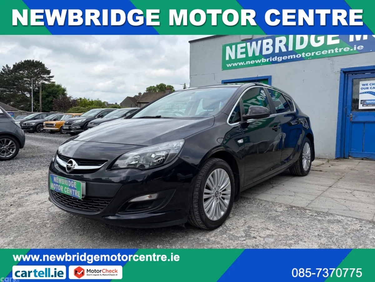 Opel Astra Hatchback, Diesel, 2015, Black