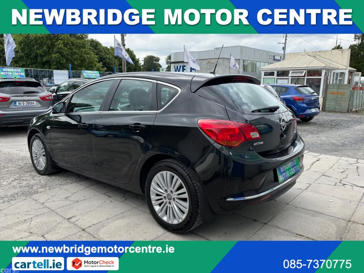 Opel Astra Hatchback, Diesel, 2015, Black