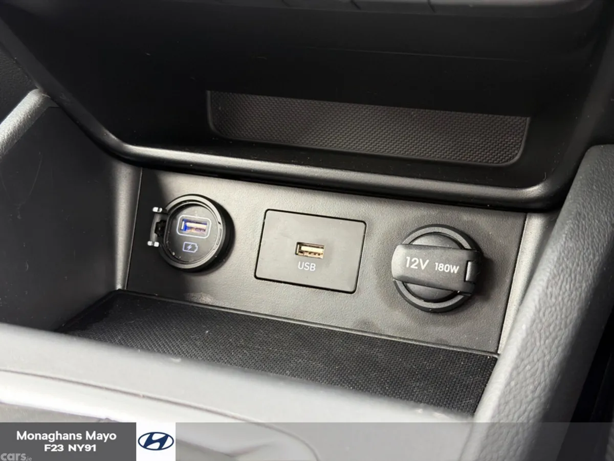 Hyundai KONA MPV, Petrol, 2023, Black