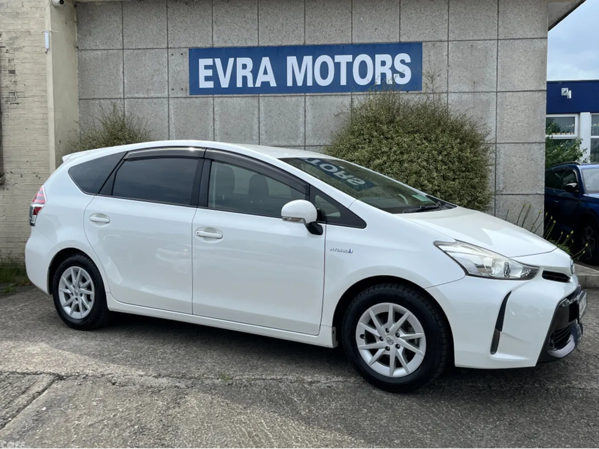 Toyota Prius MPV, Petrol Hybrid, 2015, White