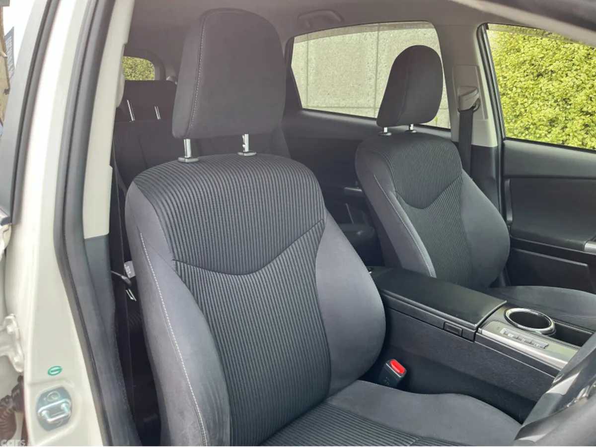Toyota Prius MPV, Petrol Hybrid, 2015, White