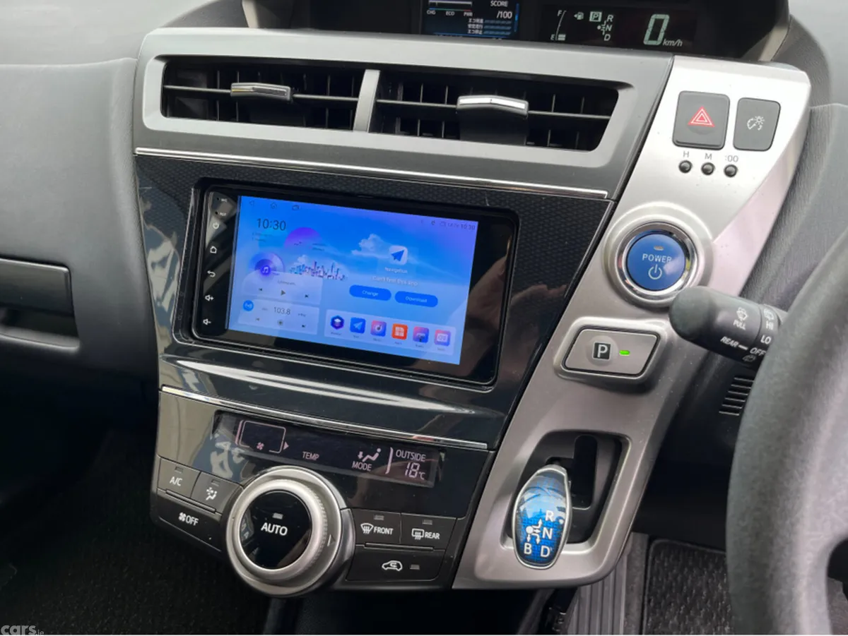 Toyota Prius MPV, Petrol Hybrid, 2015, White