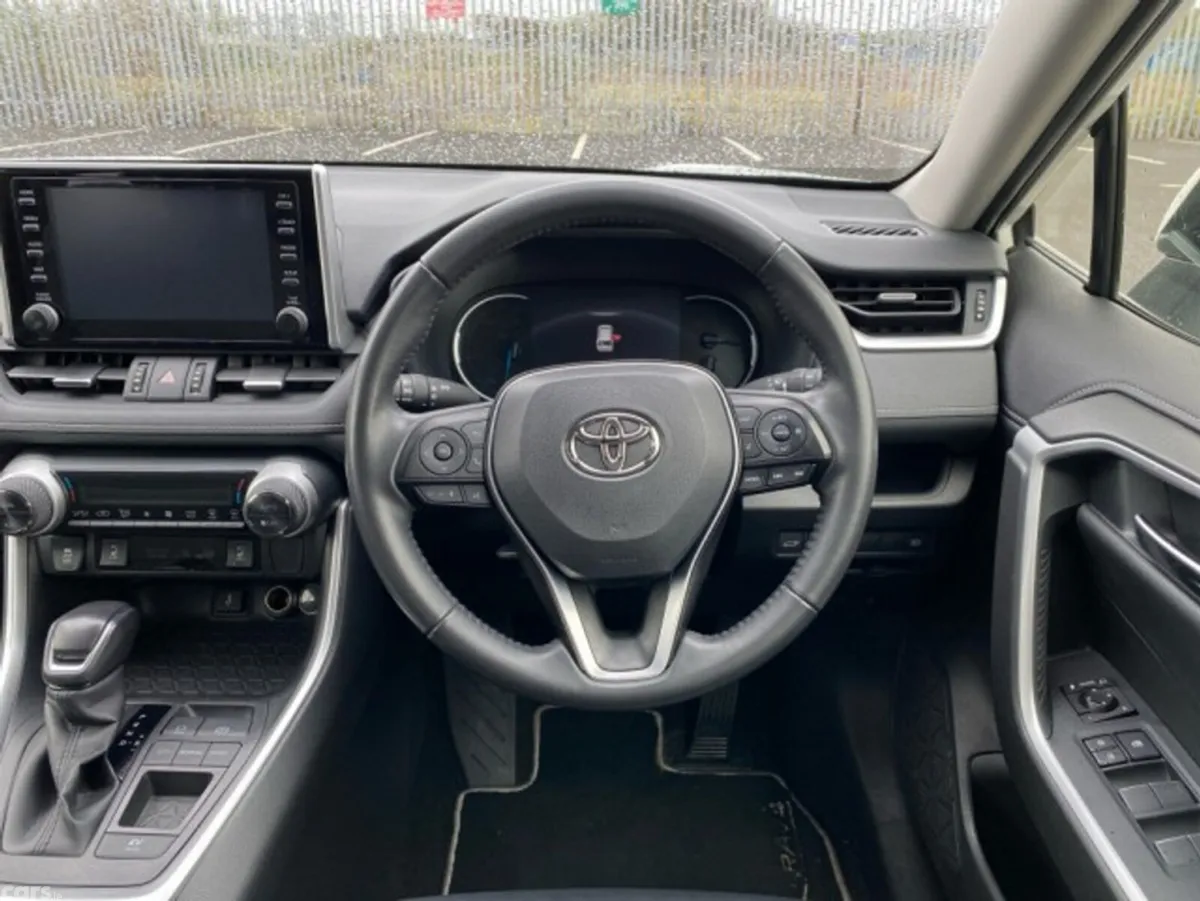 Toyota RAV4 SUV, Petrol Hybrid, 2021, White
