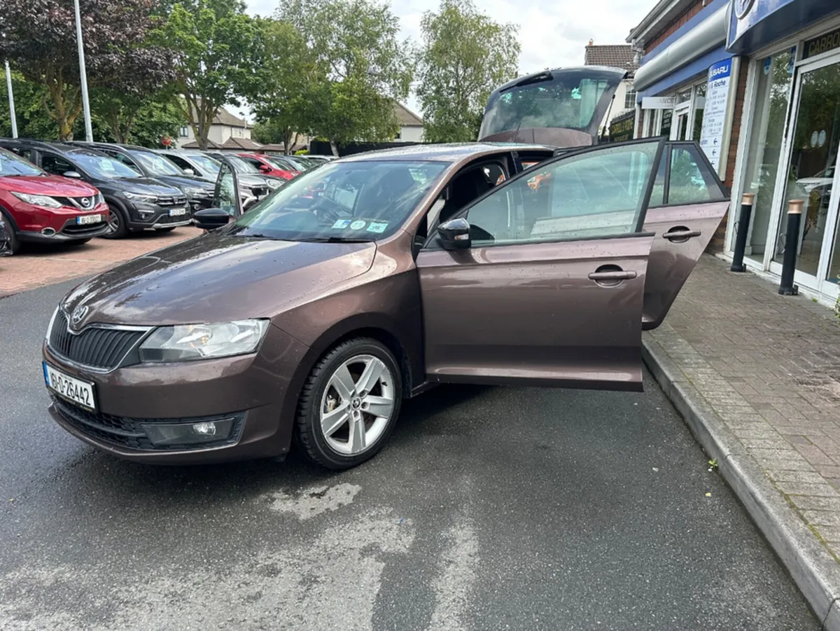 Skoda Rapid Hatchback, Diesel, 2016, Brown