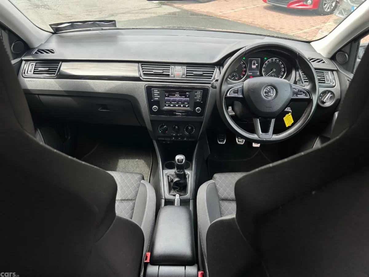 Skoda Rapid Hatchback, Diesel, 2016, Brown