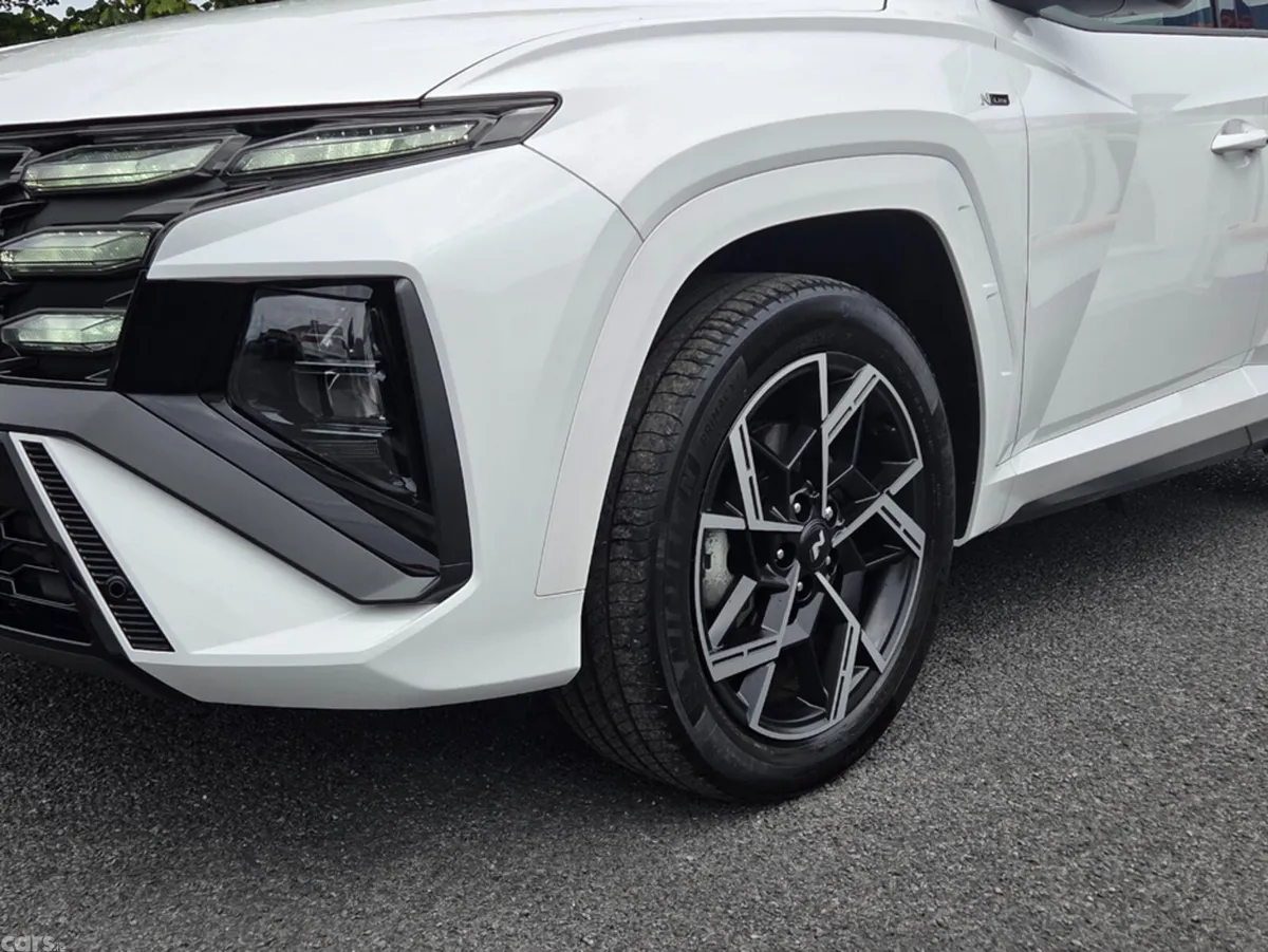Hyundai Tucson Estate, Petrol Plug-in Hybrid, 2025, White