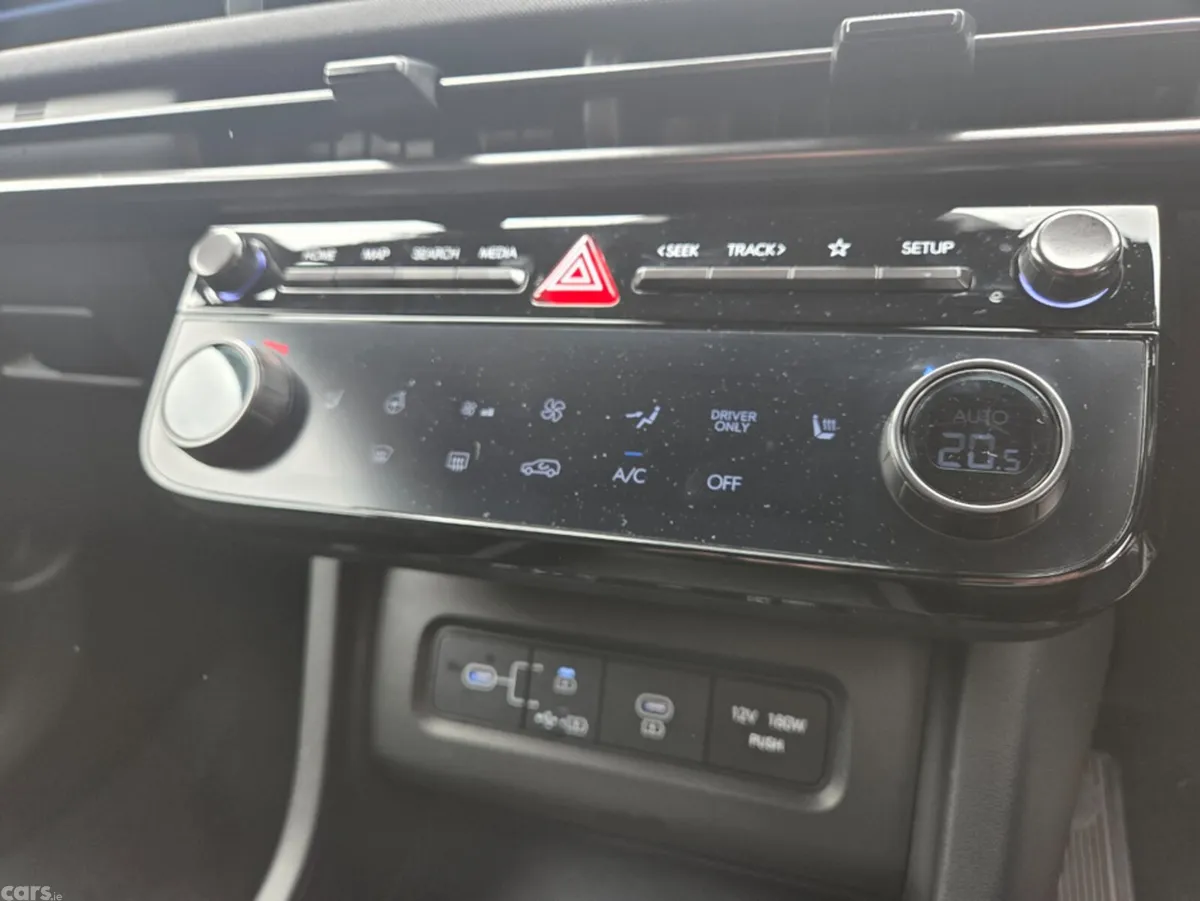 Hyundai Tucson Estate, Petrol Plug-in Hybrid, 2025, White