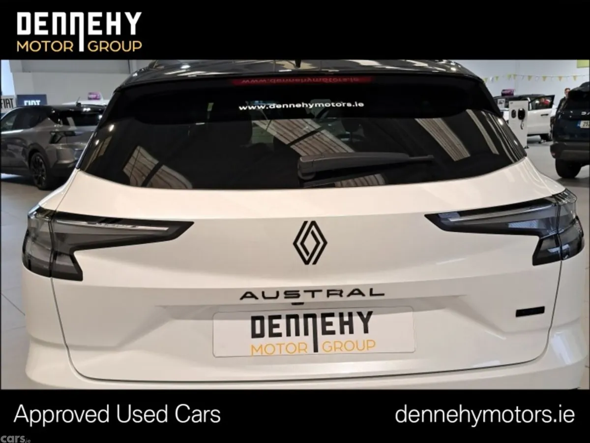 Renault Austral SUV, Petrol Hybrid, 2026, White