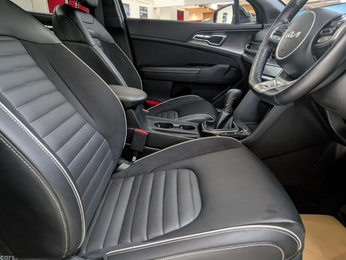 Kia Sportage SUV, Diesel Hybrid, 2026, Grey