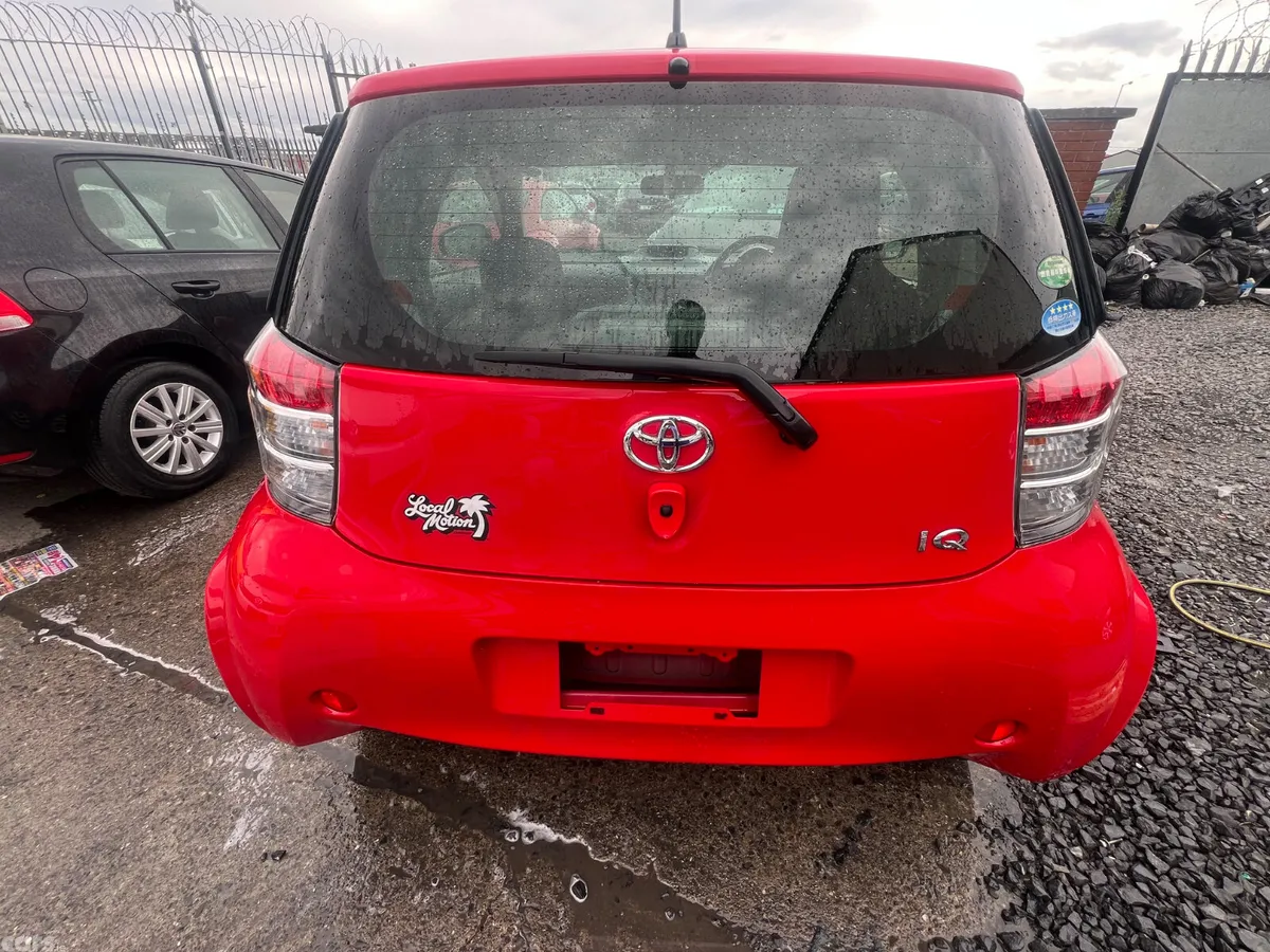 Toyota iQ Hatchback, Petrol, 2015, Red