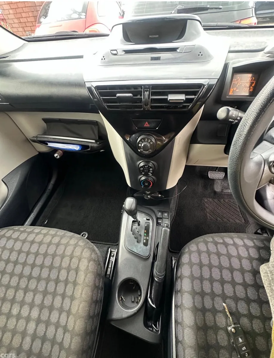 Toyota iQ Hatchback, Petrol, 2015, Red