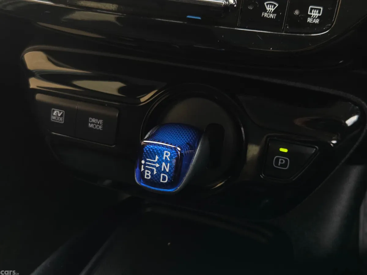 Toyota Prius Hatchback, Petrol Hybrid, 2021, White