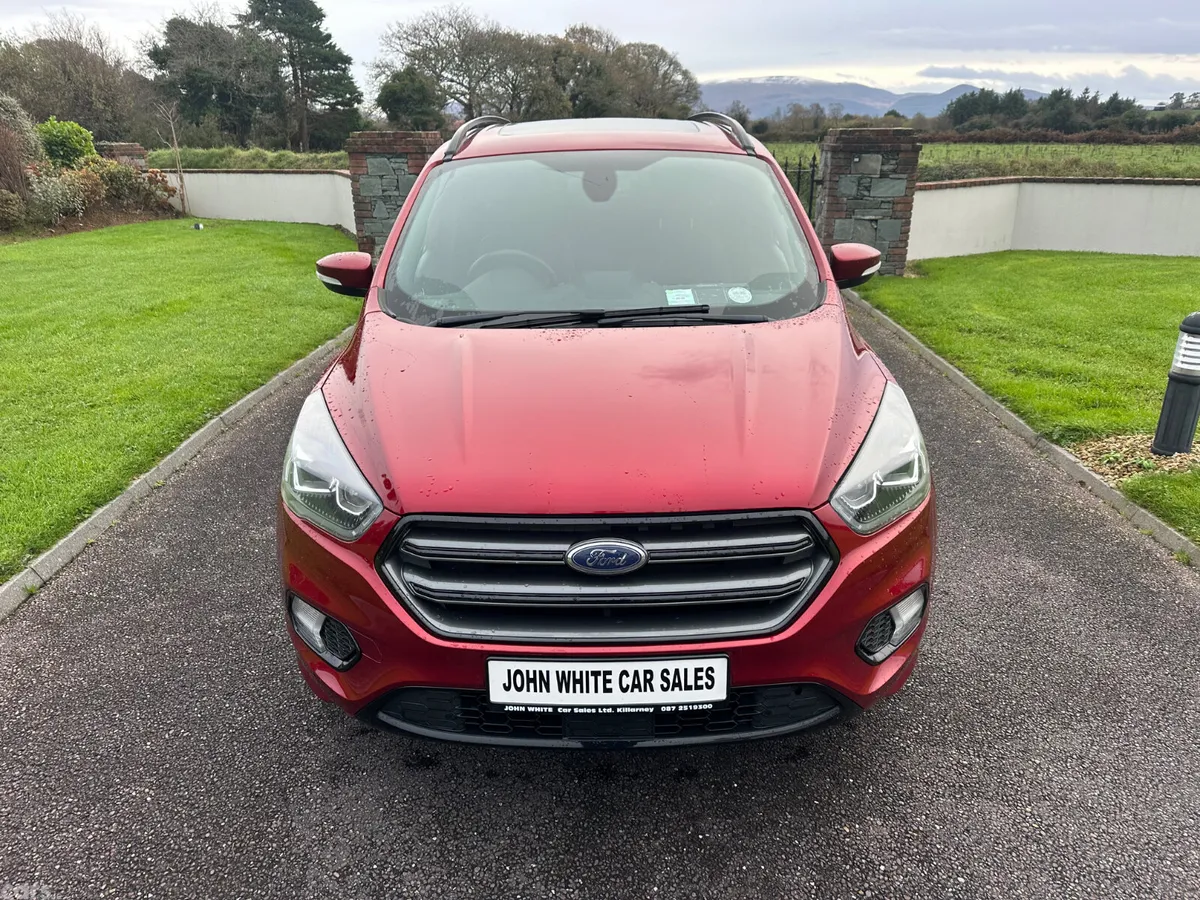 Ford Kuga SUV, Diesel, 2019, Red
