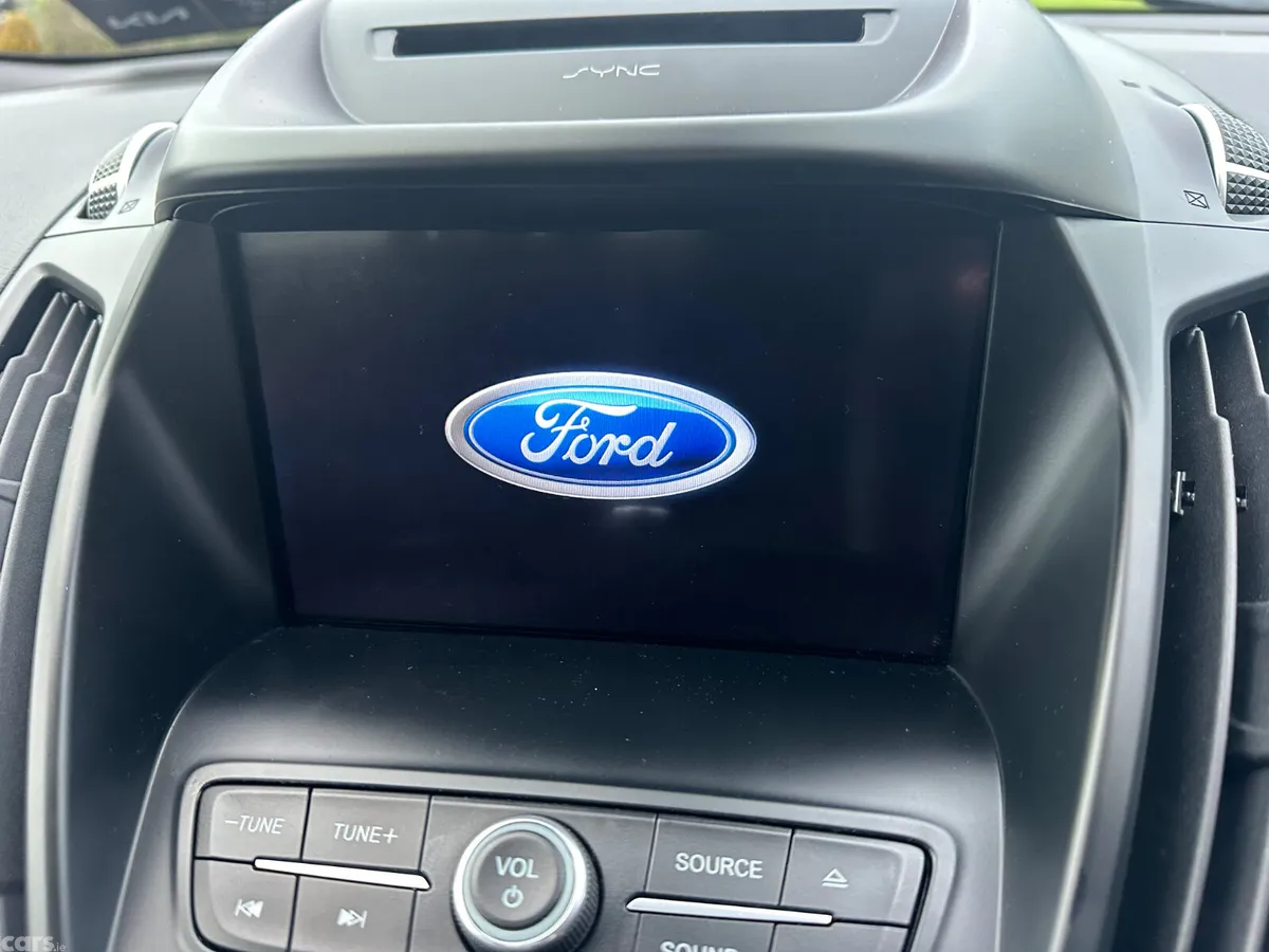 Ford Kuga SUV, Diesel, 2019, Red
