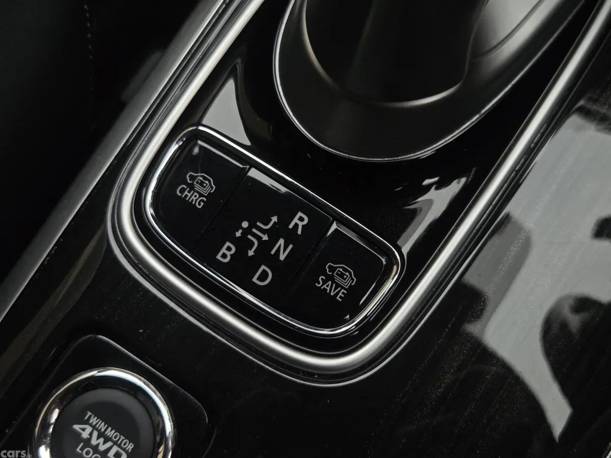 Mitsubishi Outlander MPV, Petrol Plug-in Hybrid, 2018, Black