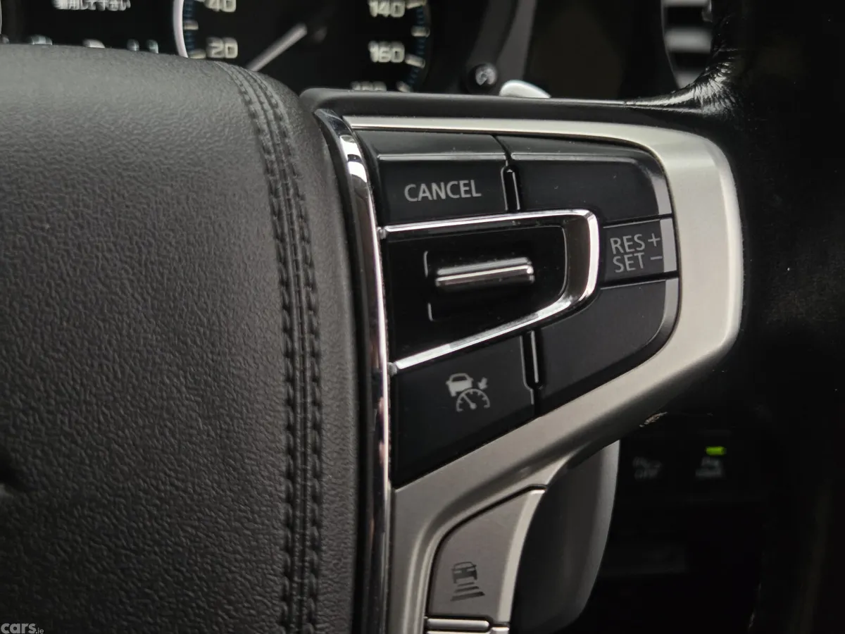 Mitsubishi Outlander MPV, Petrol Plug-in Hybrid, 2018, Black