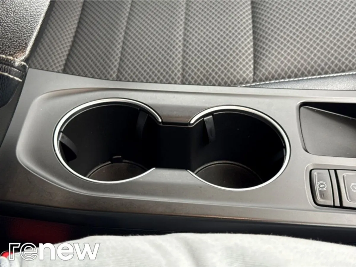 Renault Arkana Hatchback, Petrol, 2022, Blue
